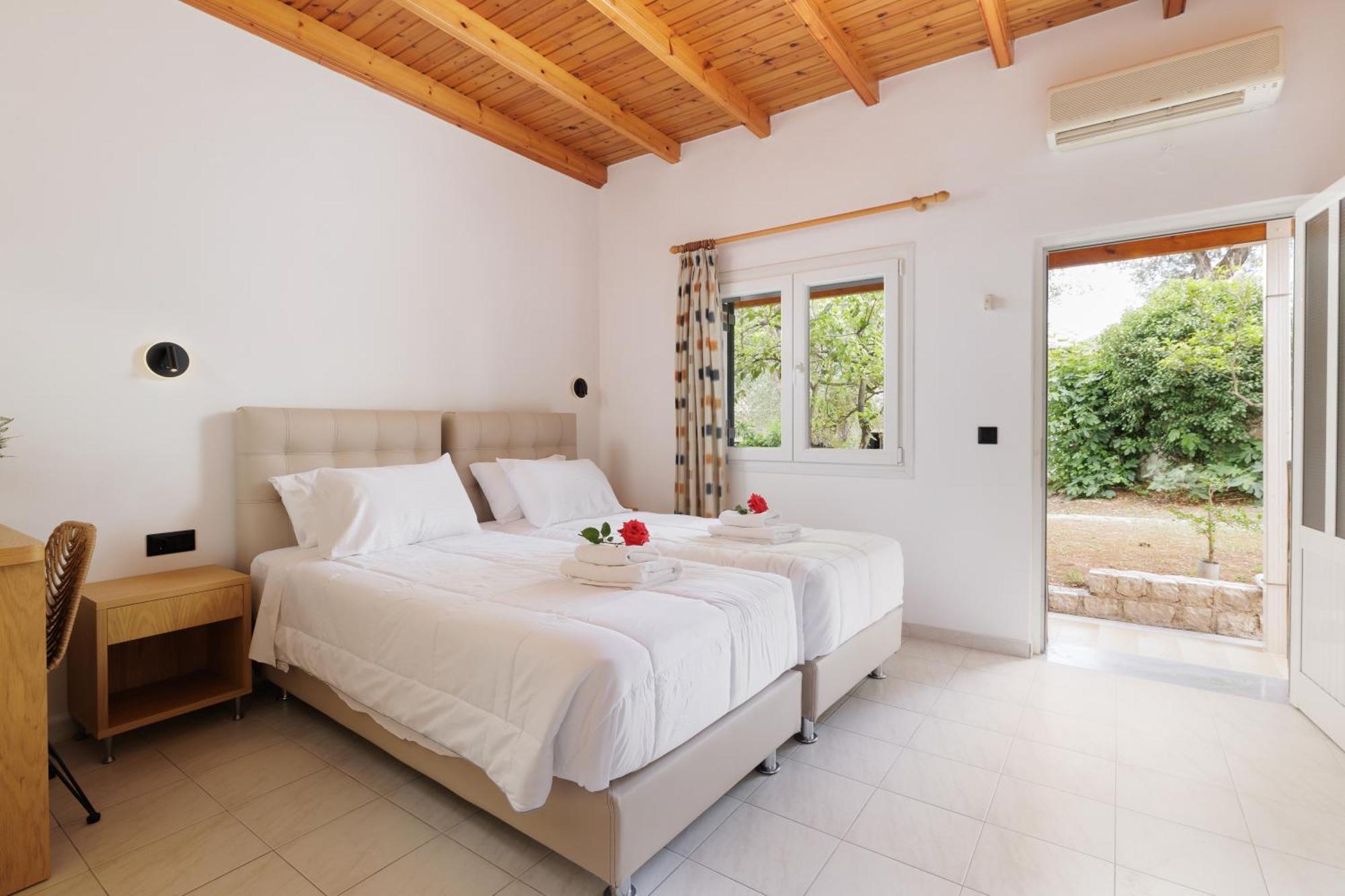 Santos Holidays Dassia  Exterior photo